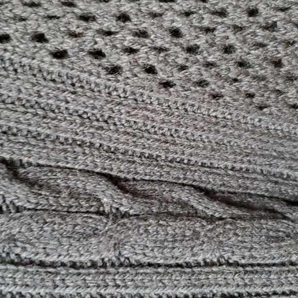 Woman's Poncho - Picture 2 of 3